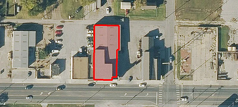 1413 Main St