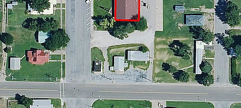 100 4th Ave