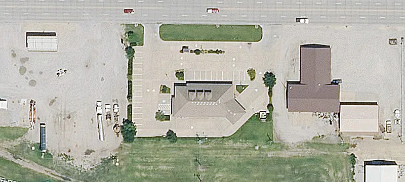 211 Santa Fe Blvd