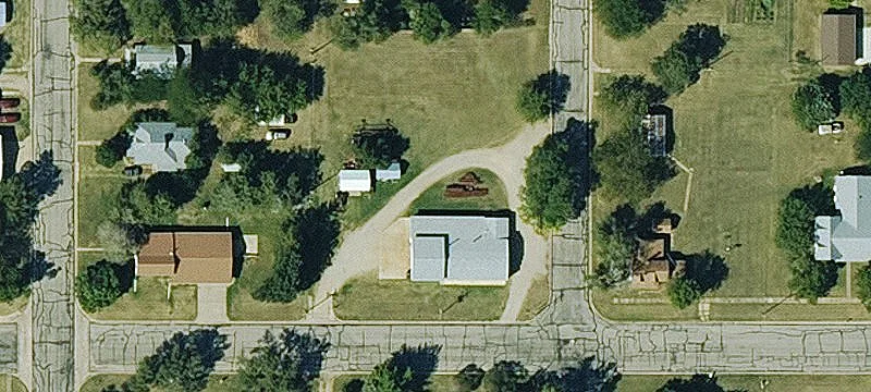 2216 Ave B B