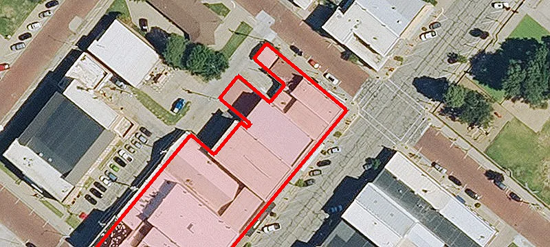 220 Douglas Ave