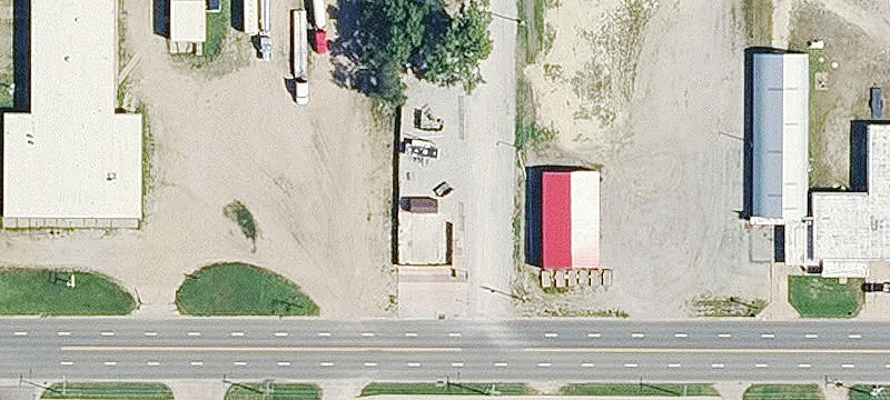 1011 Main St