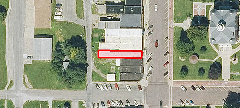 129 Main St
