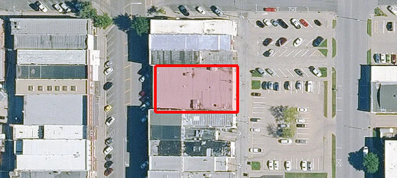 618 Commercial St