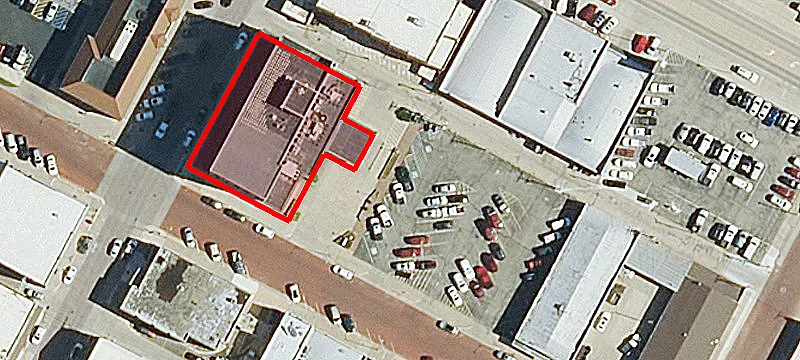 1200 Main St