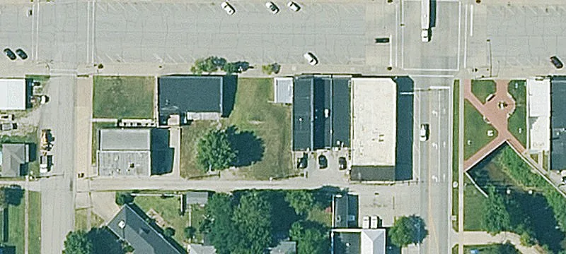 411 Neosho St