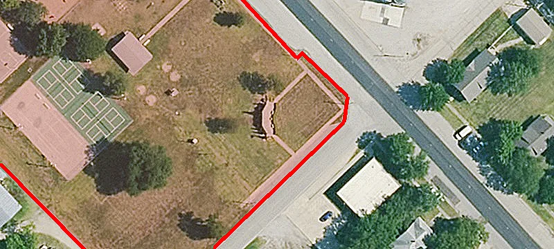 303 Main St