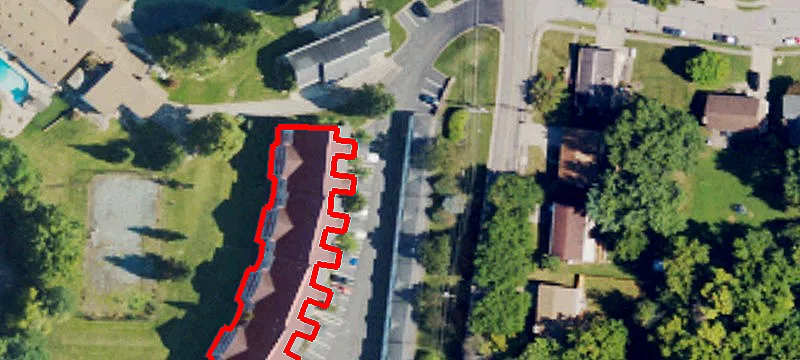 31 Carriage House Dr