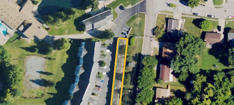 29 Carriage House Dr