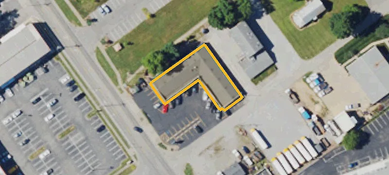 813 Lyndon Ln