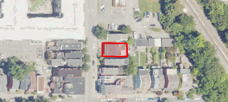 520 Main St