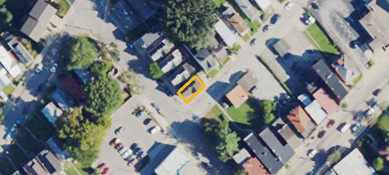 121 Taylor Ave