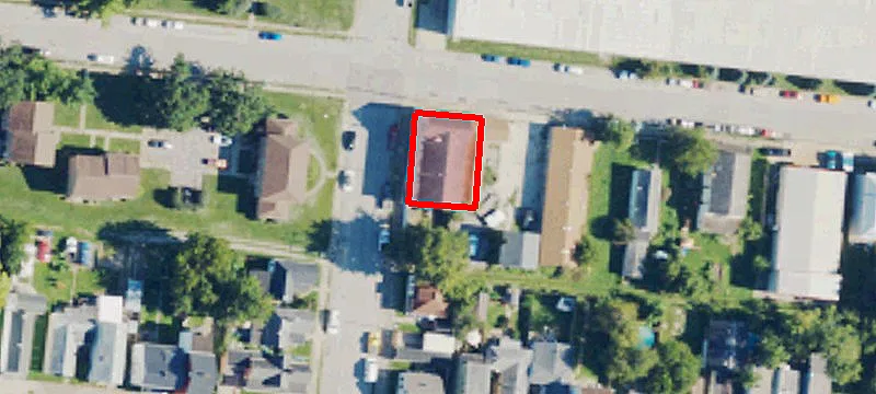 902 3rd Ave