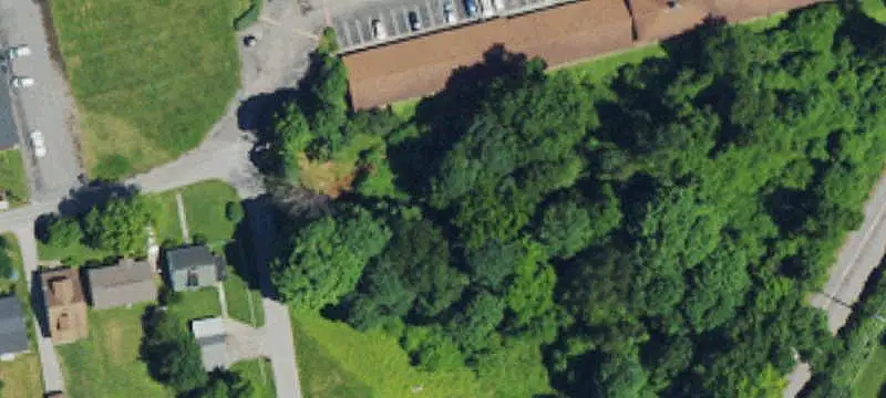 1700 Sanders Ln