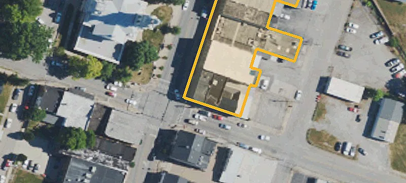 100 Main St
