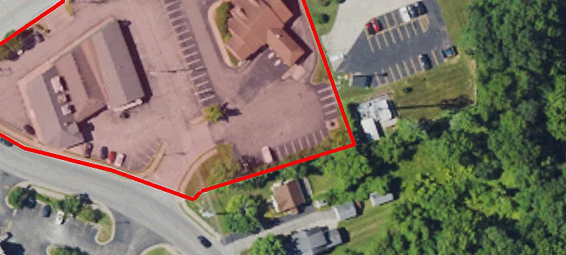 521 Lyndon Ln