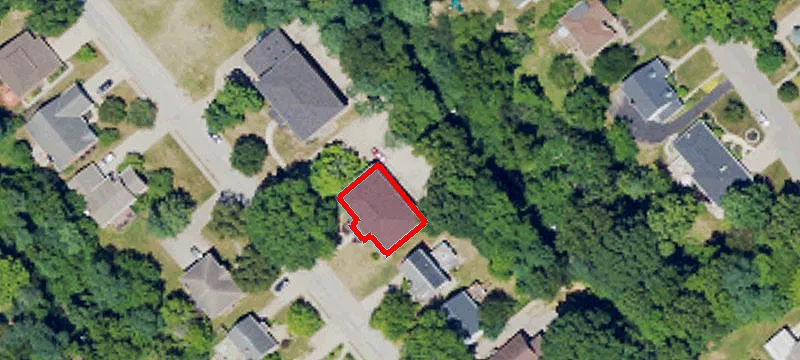 54 Thompson Ave