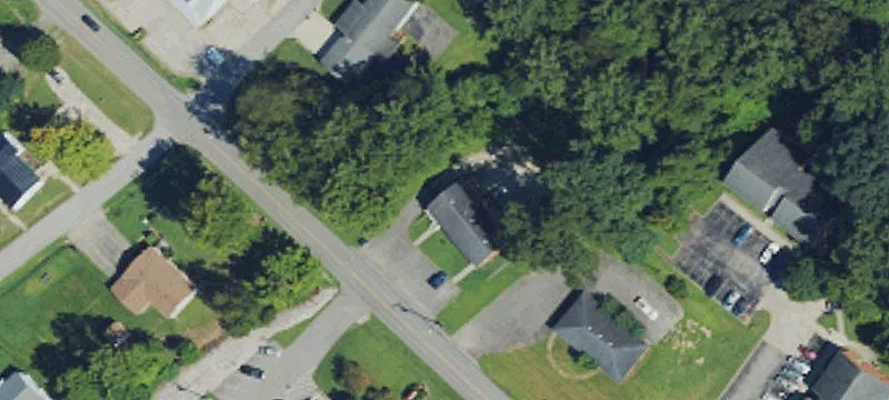 909 Powell Ln