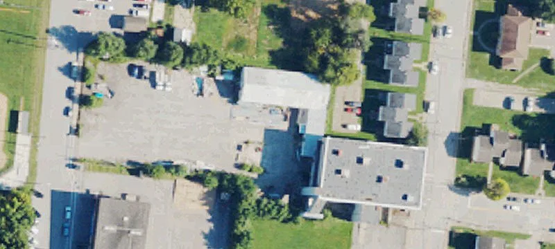 782 3rd Ave