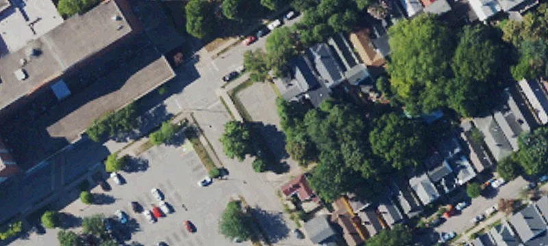 1402 Saint Anthony Pl