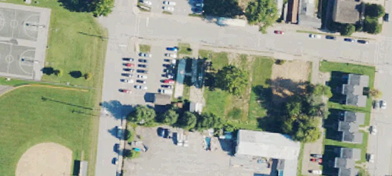 768 3rd Ave