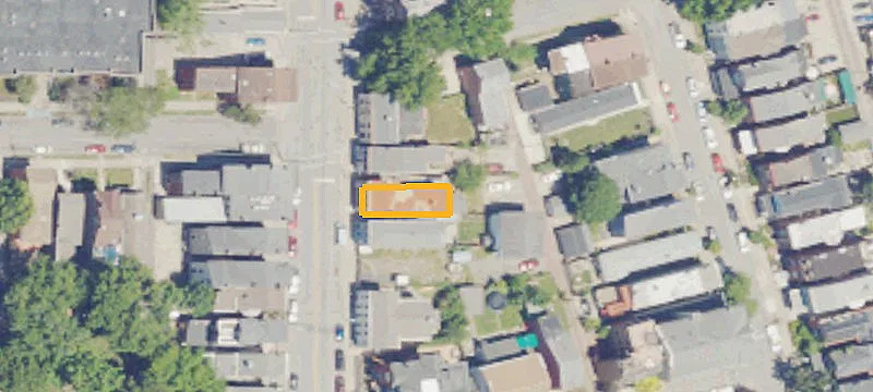 808 Main St