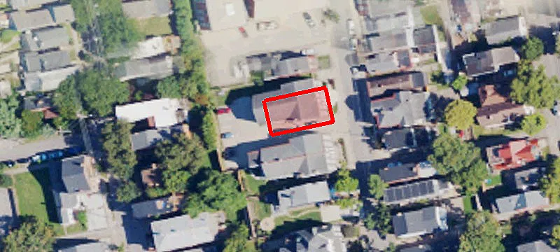 1109 Banklick St
