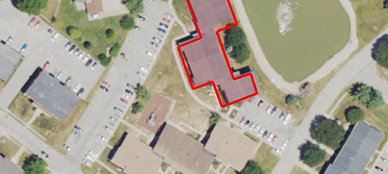 2402 Woodhill Dr, Unit 40