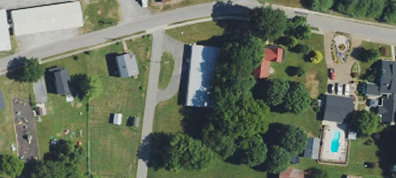 201 Laurel St