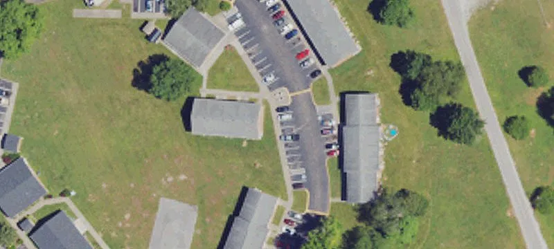 202 White Oak Cir