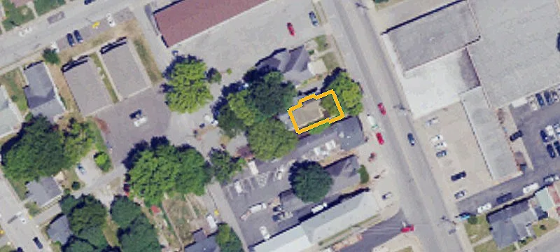 869 Broadway Ave