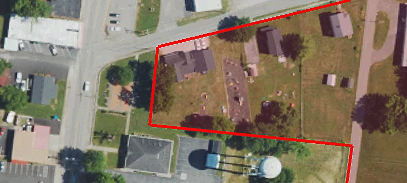 105 Laurel St