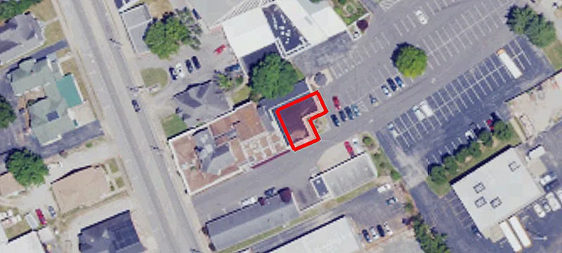 832 Broadway Ave