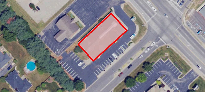1495 Campbell Ln