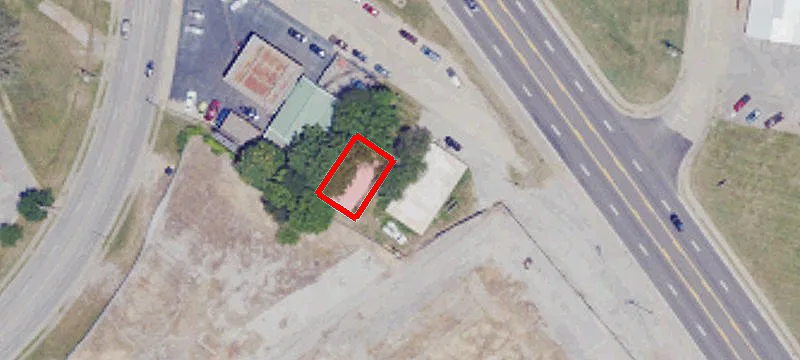 303 6th Ave