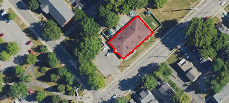 575 Woodland Ave