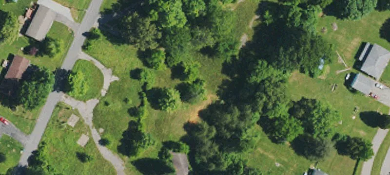 225 Woodside Dr