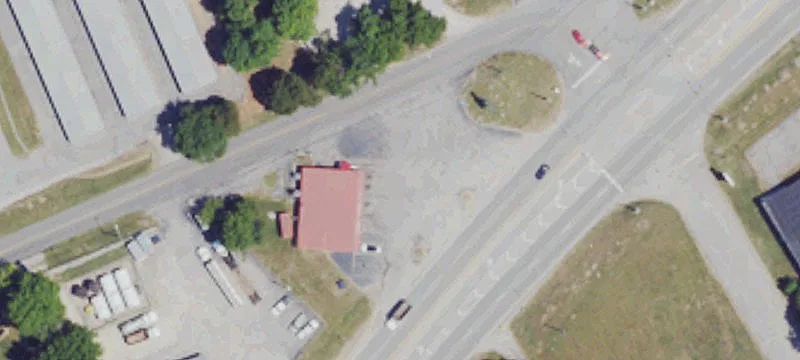 4395 Louisville Rd