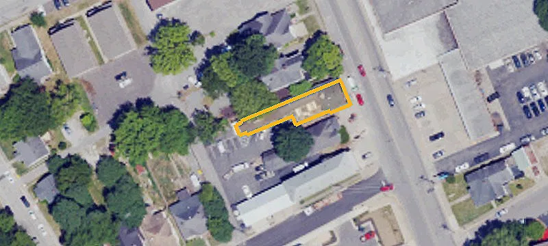 871 Broadway Ave