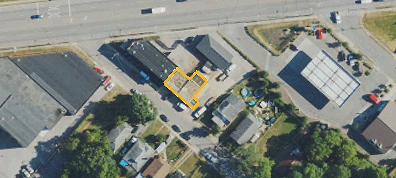 911 Dayton Ave