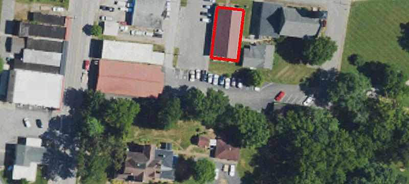 124 Main St