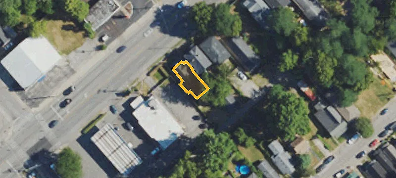 724 Broadway