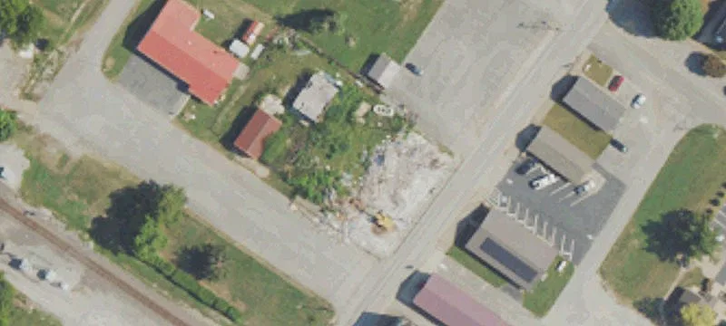 Maple St
