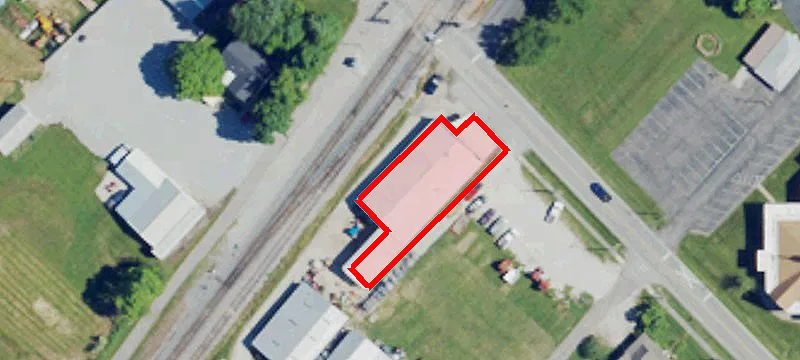 305 Main St