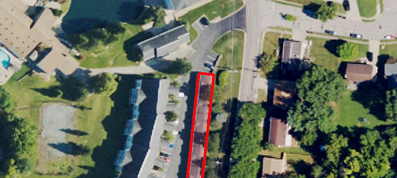 27 Carriage House Dr