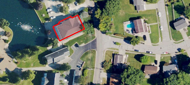 6 Carriage House Dr