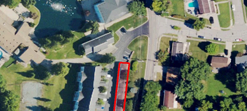 21 Carriage House Dr