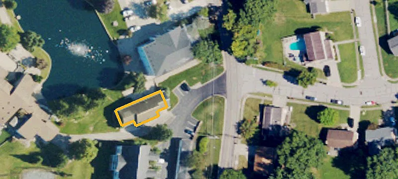 13 Carriage House Dr