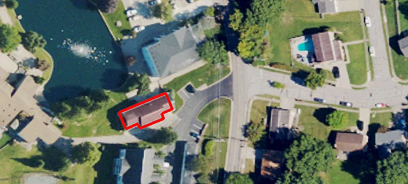 14 Carriage House Dr