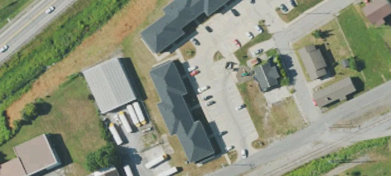305 Riv St